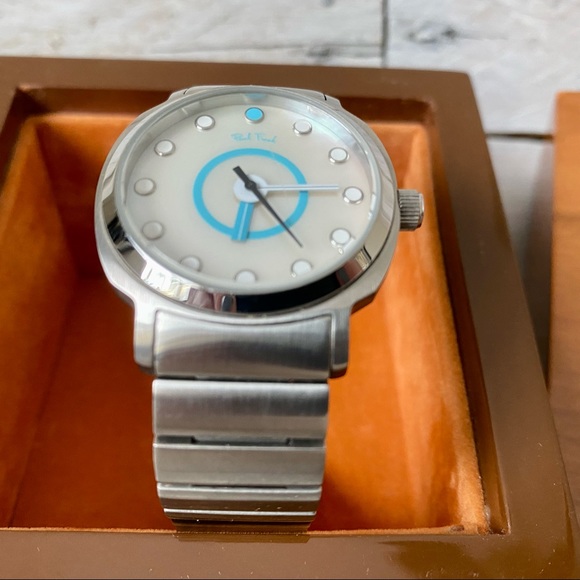 Paul Frank Mother of Pearl Stainless Steel Watch - Picture 8 of 10